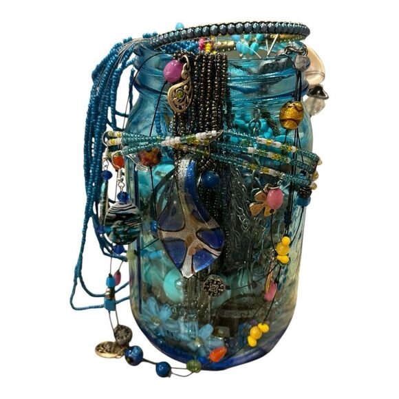 Estate vintage to now Jewlery mystery blue jar wearable,  craftable mix lot - Picture 4 of 16